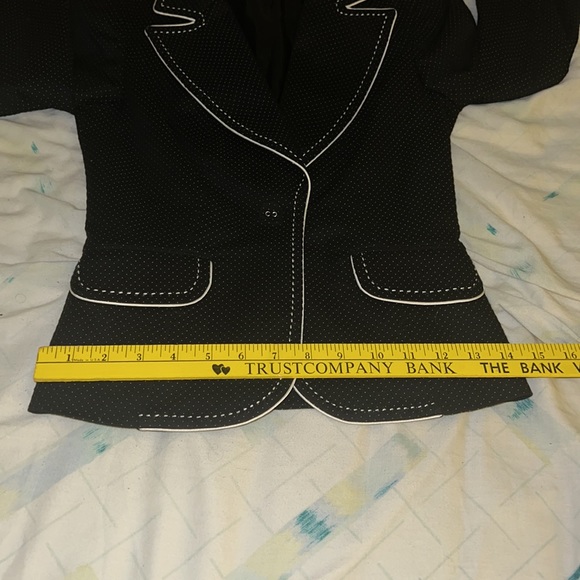 Bebe black/white blazer NWOT - Picture 15 of 17